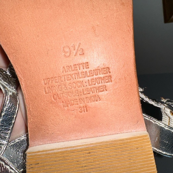 Steve Madden Sandals - Picture 2 of 2